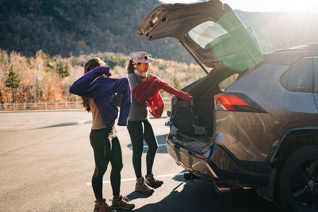 Start Cool, Stay Warm: A Simple Layering Guide for Fall and Winter Hikes